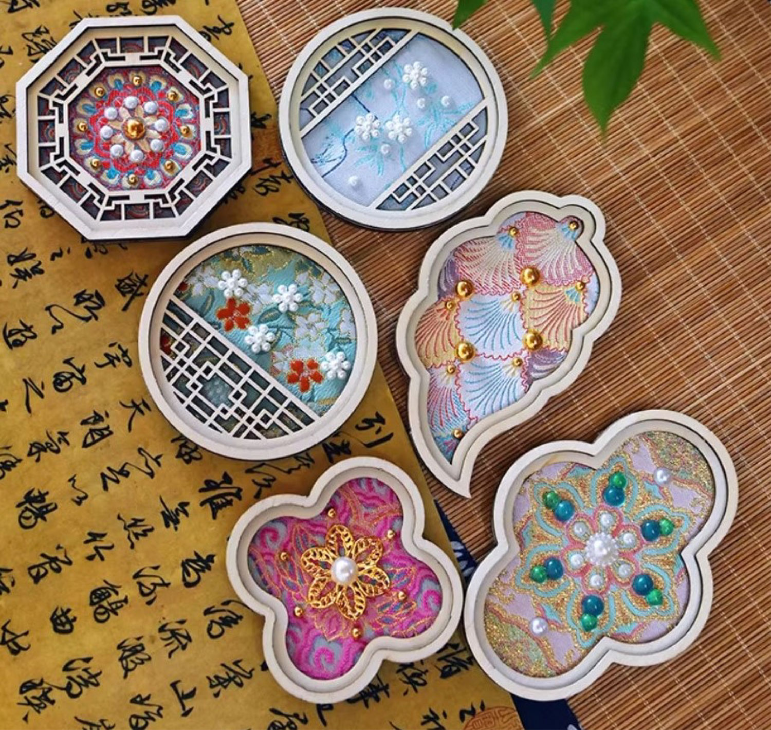 Temple Auspicious Pattern and Brocade Refrigerator Magnet