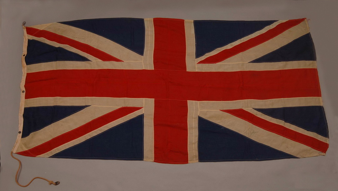 1945年8月15日，日皇裕仁宣布無條件投降後，英軍於山頂懸掛的英國國旗。