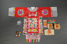 Paper Clothing for Tin Hau